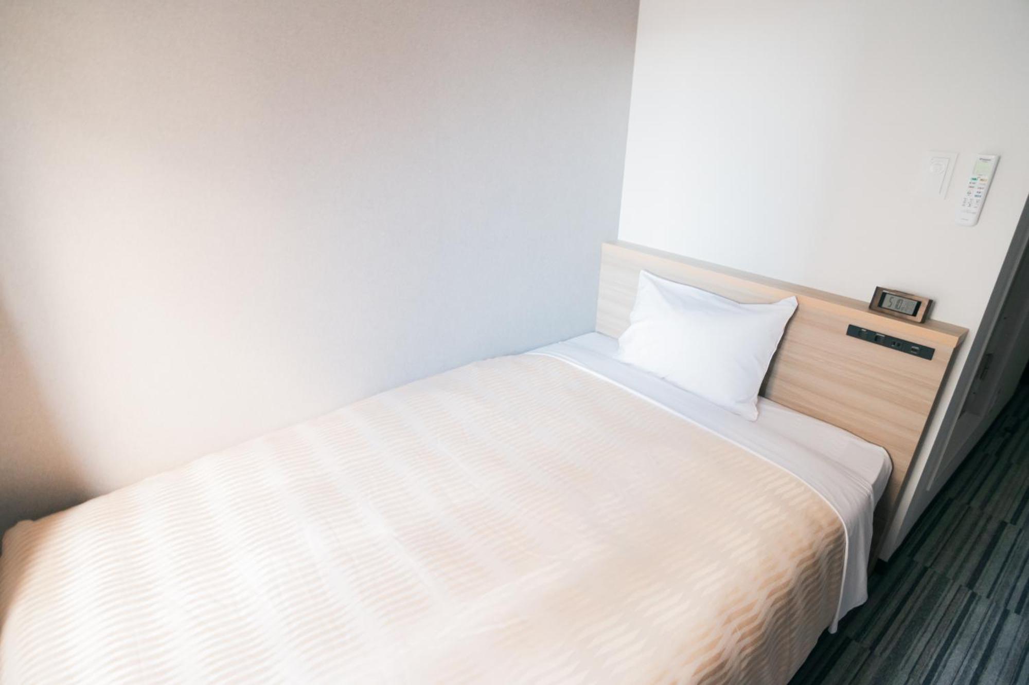 Quintessa Hotel Chiba Фунабаши Екстериор снимка